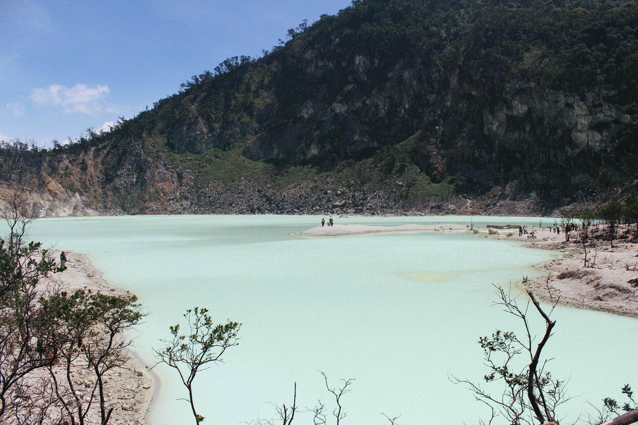 Kawah Putih, Indonesia