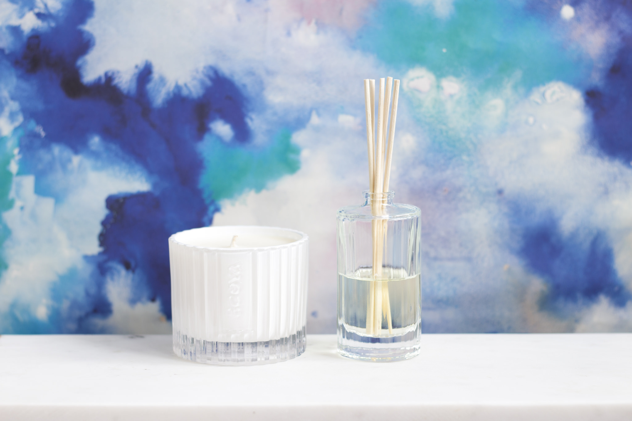 Scented Candles Vs. Diffusers